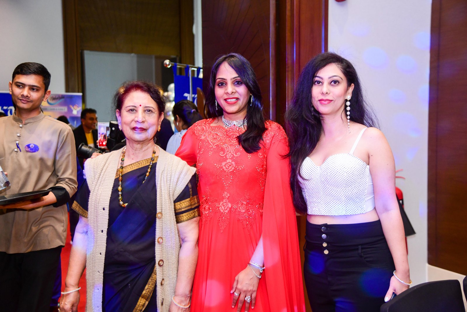 Remarkable AES Gallery Portrait 242